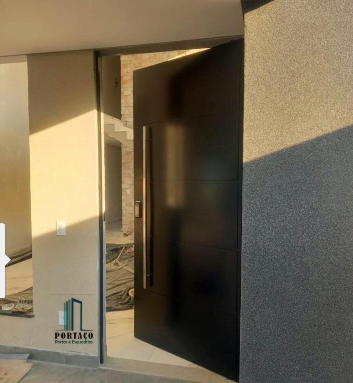 porta de acm instlada